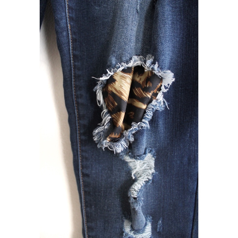 KanCan MidRise Leopard Patch Skinny Jeans 15 31 (12) Preowned - Picture 4 of 16